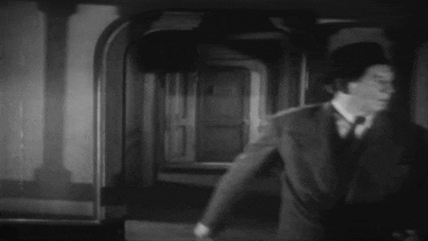 Dick Tracy (1945).mp4.9.gif